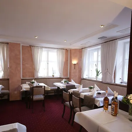 Hotel Eisenkrug 3*